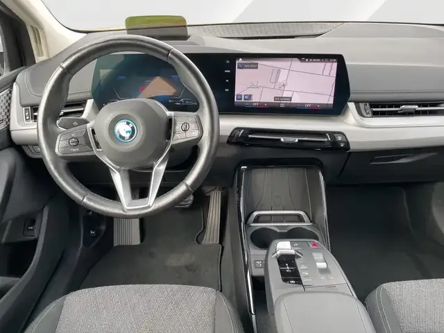BMW 225