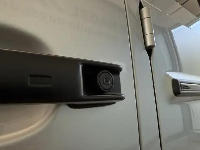 Mercedes-Benz G 450