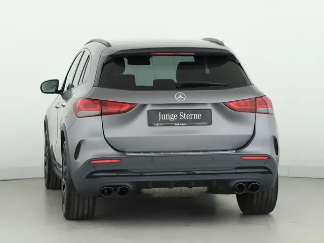 Mercedes-Benz GLA 45 AMG