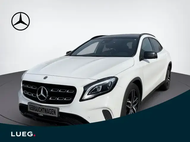 Mercedes-Benz GLA 220