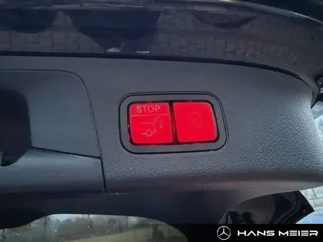 Mercedes-Benz GLA 220