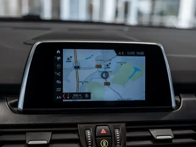 BMW 216