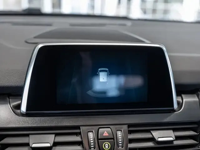 BMW 216