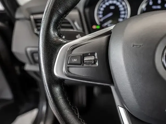 BMW 216