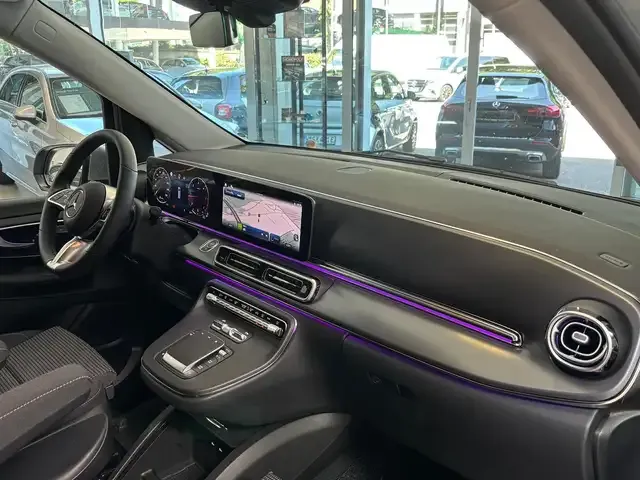 Mercedes-Benz V 250