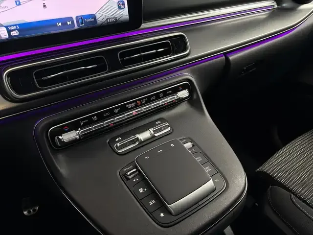 Mercedes-Benz V 250
