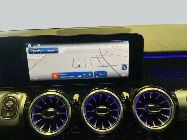 Mercedes-Benz GLB 200