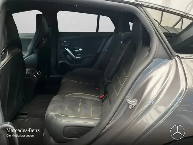 Mercedes-Benz CLA 45 AMG