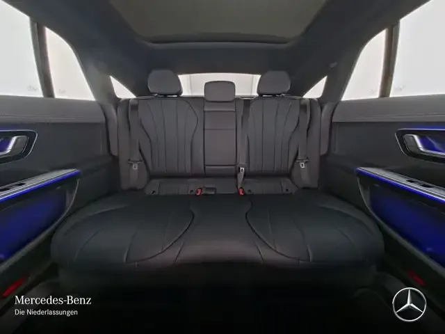 Mercedes-Benz EQE 300