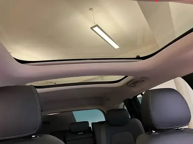 Mercedes-Benz EQB 350