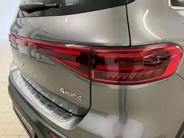 Mercedes-Benz EQB 350