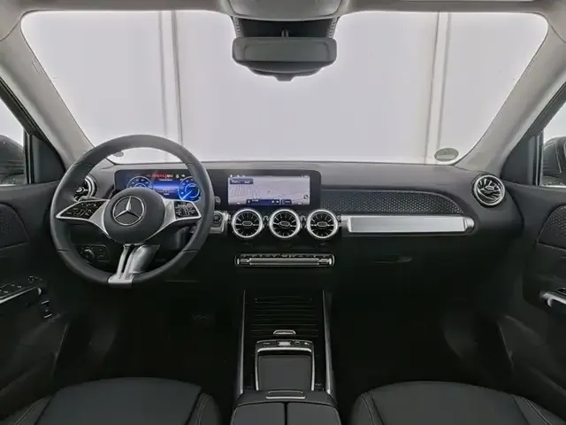 Mercedes-Benz EQB 350