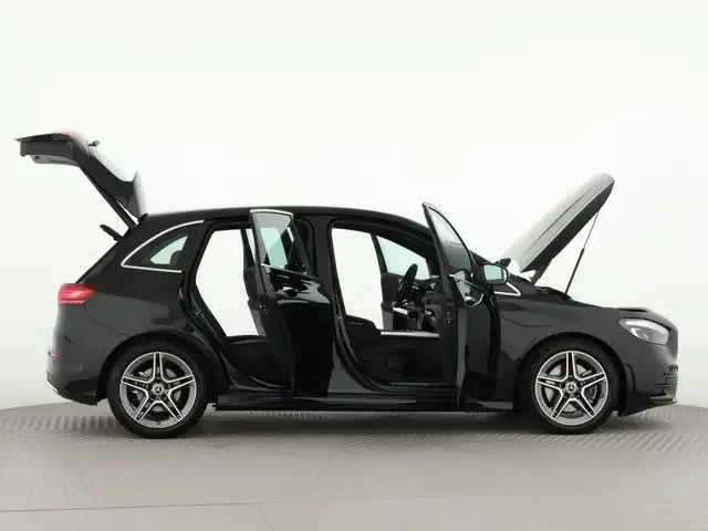 Mercedes-Benz B 220