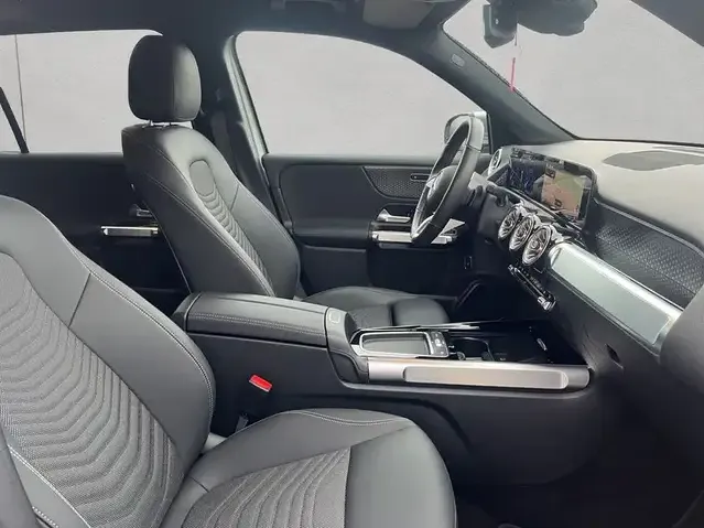 Mercedes-Benz EQB 350