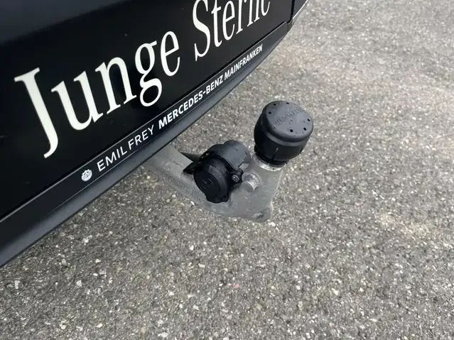 Mercedes-Benz EQB 350