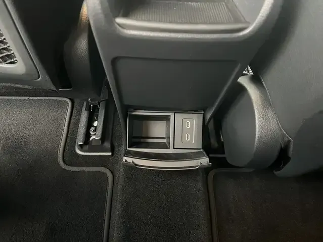 Mercedes-Benz EQB 350