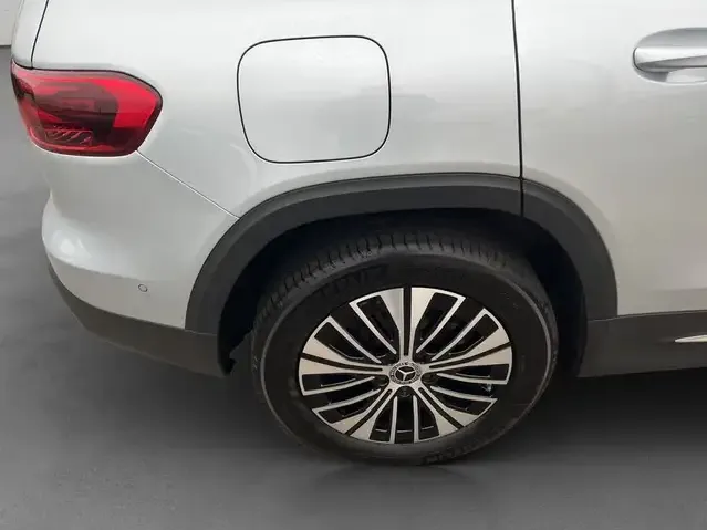 Mercedes-Benz EQB 350