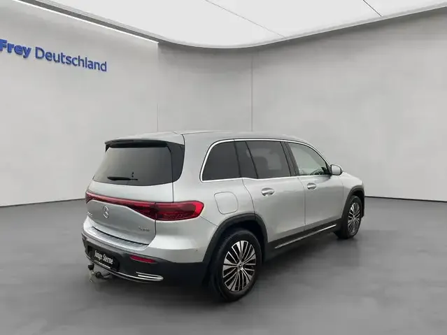 Mercedes-Benz EQB 350