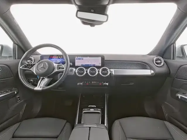 Mercedes-Benz EQB 350