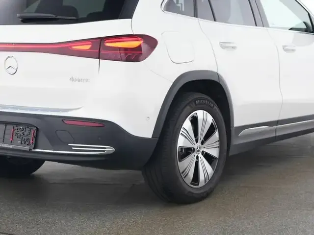 Mercedes-Benz EQA 300