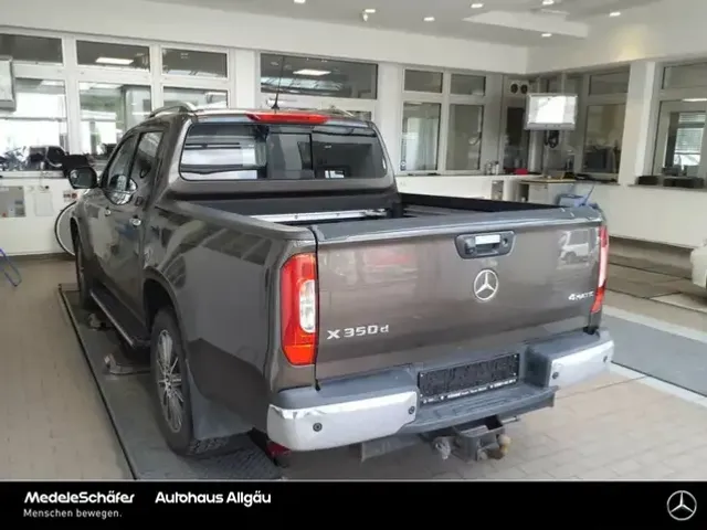 Mercedes-Benz X 350
