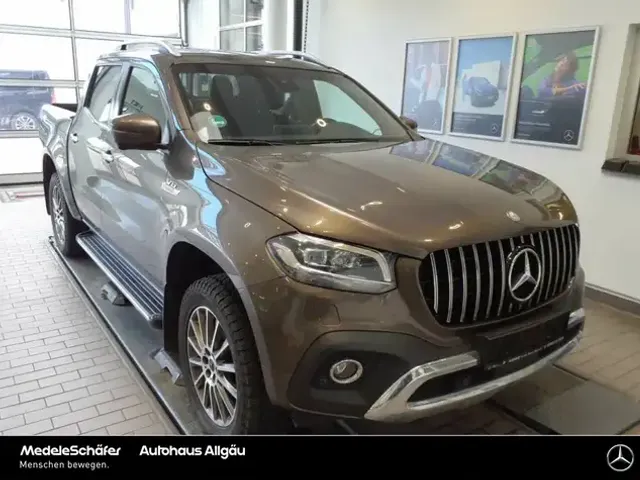 Mercedes-Benz X 350