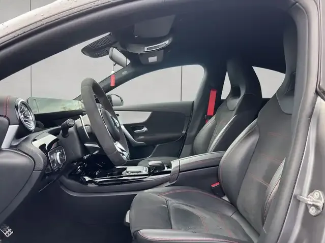 Mercedes-Benz CLA 45 AMG