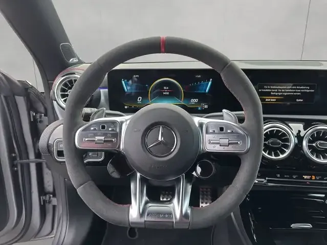 Mercedes-Benz CLA 45 AMG