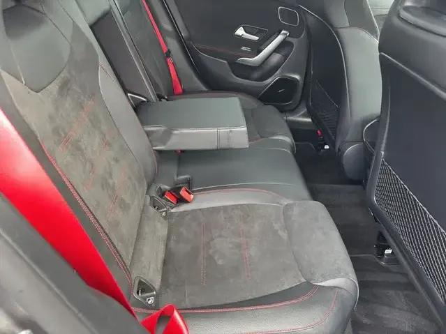 Mercedes-Benz CLA 45 AMG