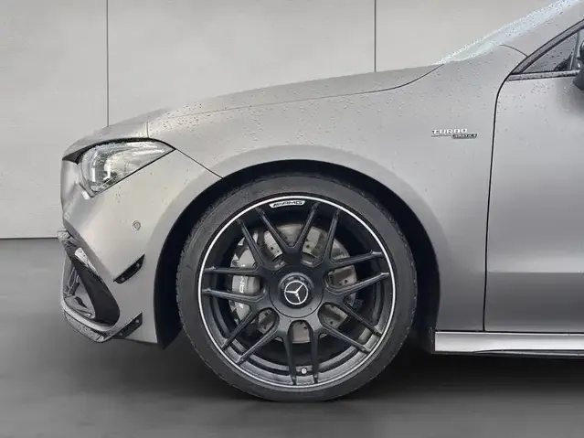 Mercedes-Benz CLA 45 AMG