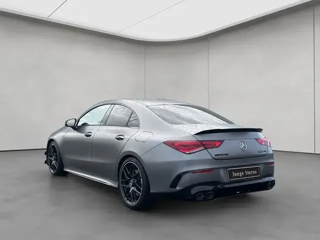 Mercedes-Benz CLA 45 AMG