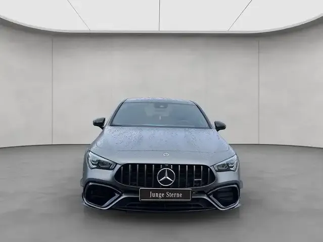 Mercedes-Benz CLA 45 AMG
