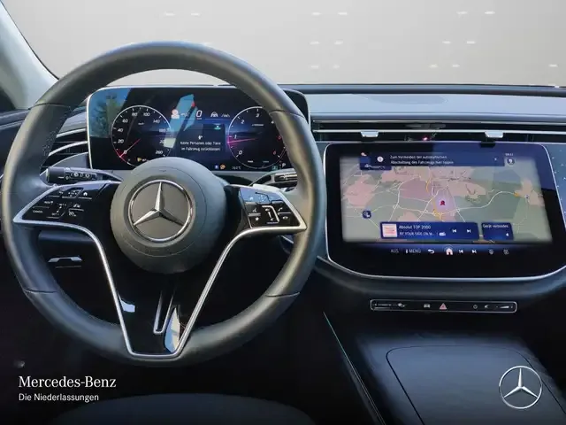 Mercedes-Benz E 220