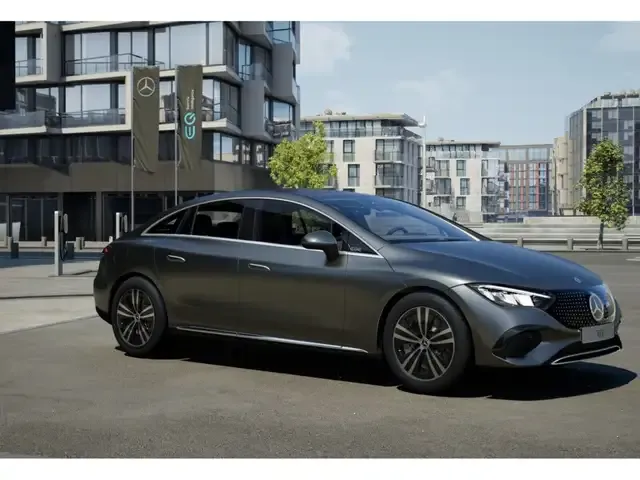 Mercedes-Benz EQE 300