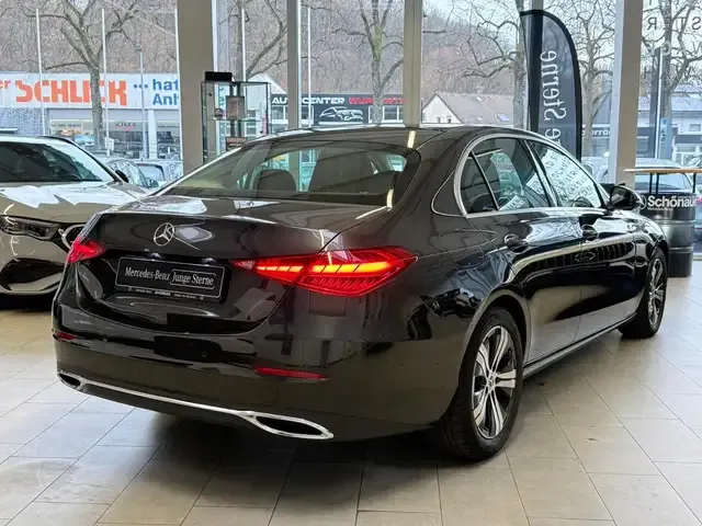 Mercedes-Benz C 180