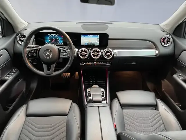Mercedes-Benz GLB 180