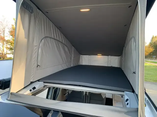 Volkswagen T7 California