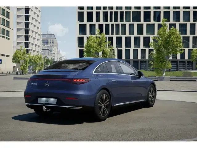 Mercedes-Benz EQE 300