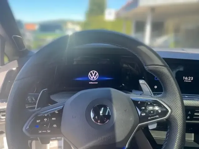 Volkswagen Golf R