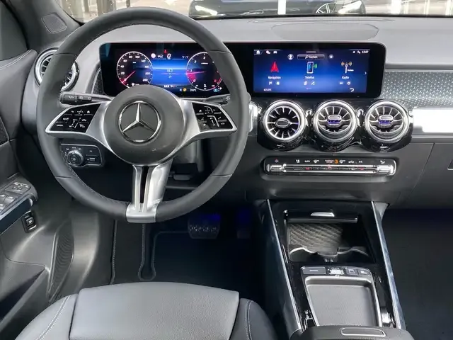 Mercedes-Benz GLB 200