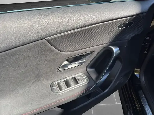 Mercedes-Benz A 35 AMG
