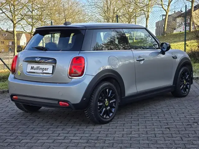 MINI Cooper SE