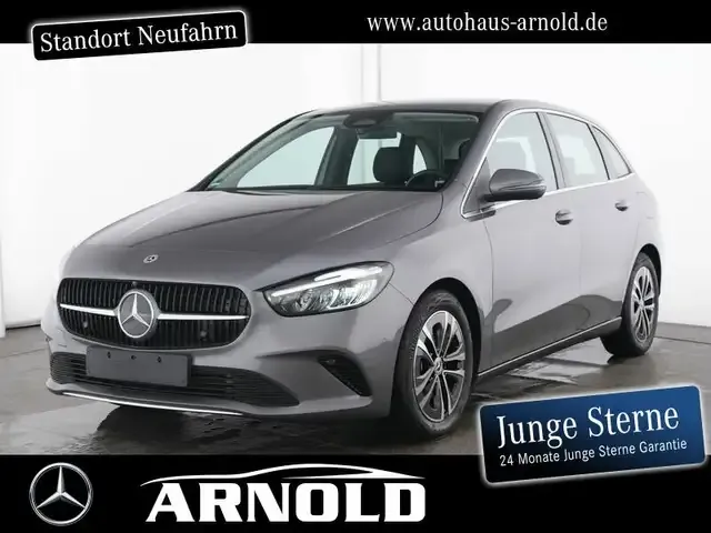 Mercedes-Benz B 220
