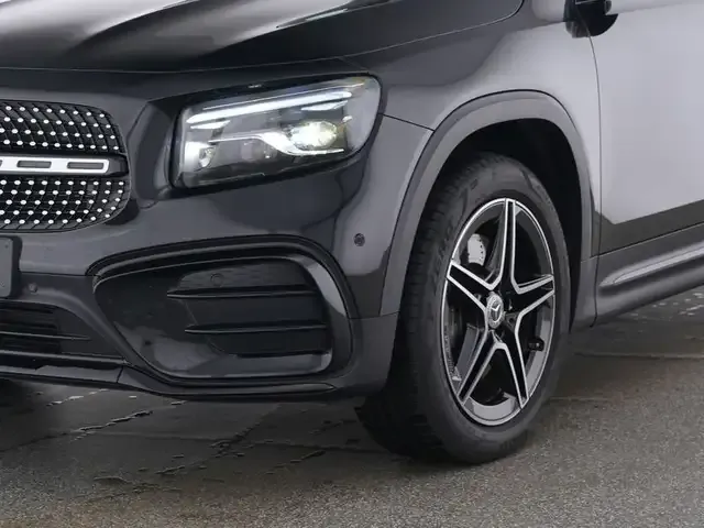 Mercedes-Benz GLB 250