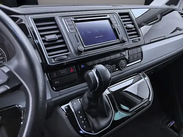 Volkswagen T6.1 Multivan