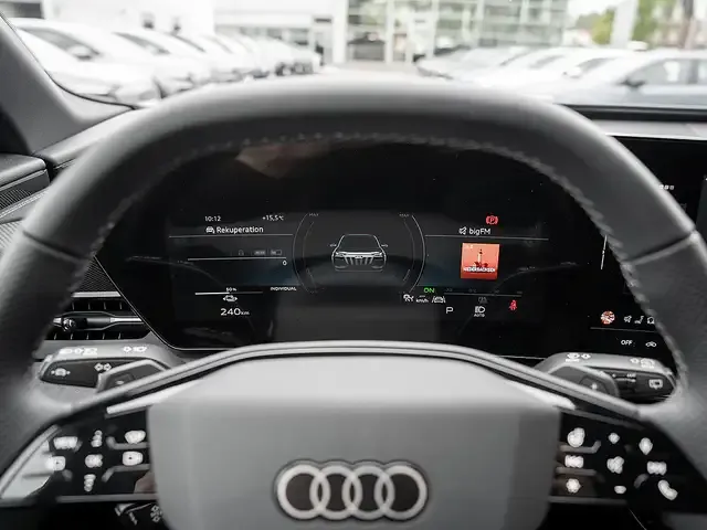 Audi SQ6