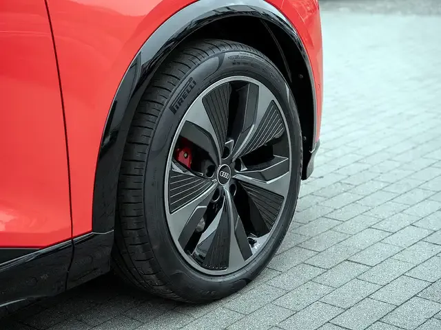 Audi SQ6