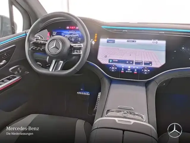 Mercedes-Benz EQE SUV