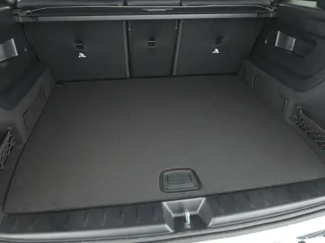 Mercedes-Benz GLB 220