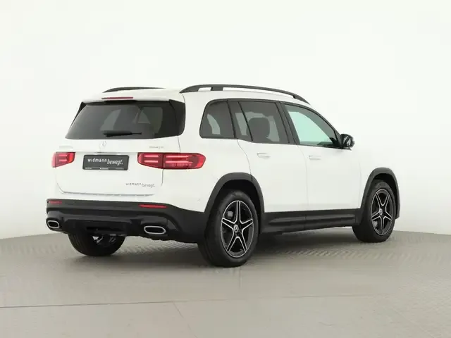 Mercedes-Benz GLB 220